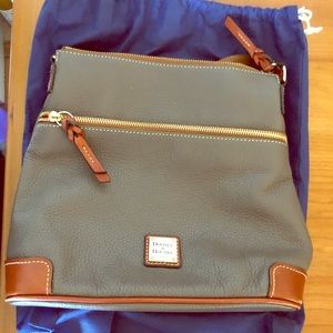 Dooney & Bourke purse